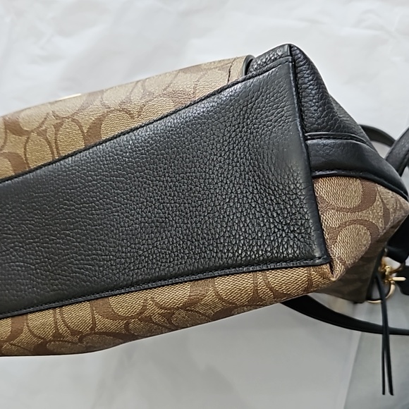 Coach Large Signature/ Black Shoulder Bag NWOT - Picture 12 of 16